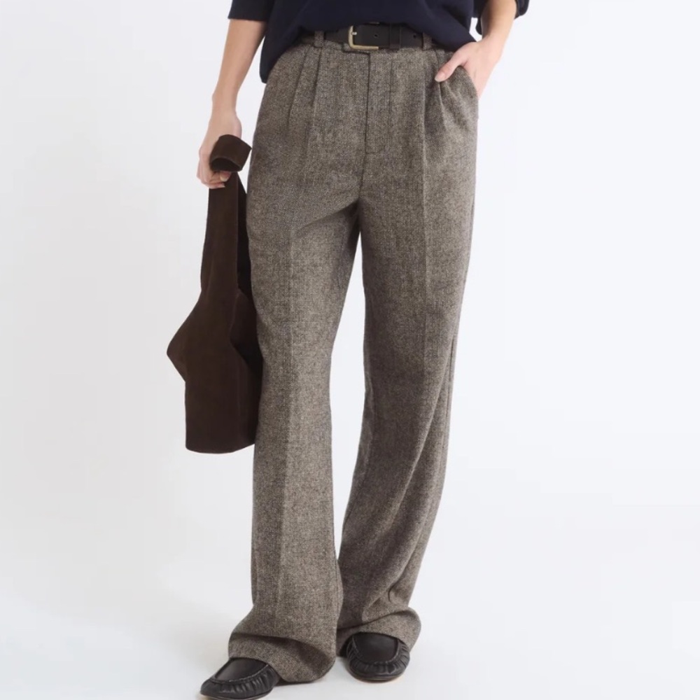 NWT Rumored trousers